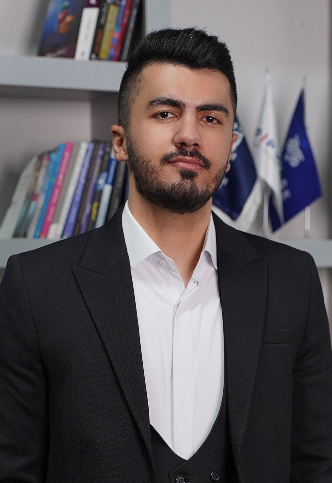 امیرحسین آقاپور